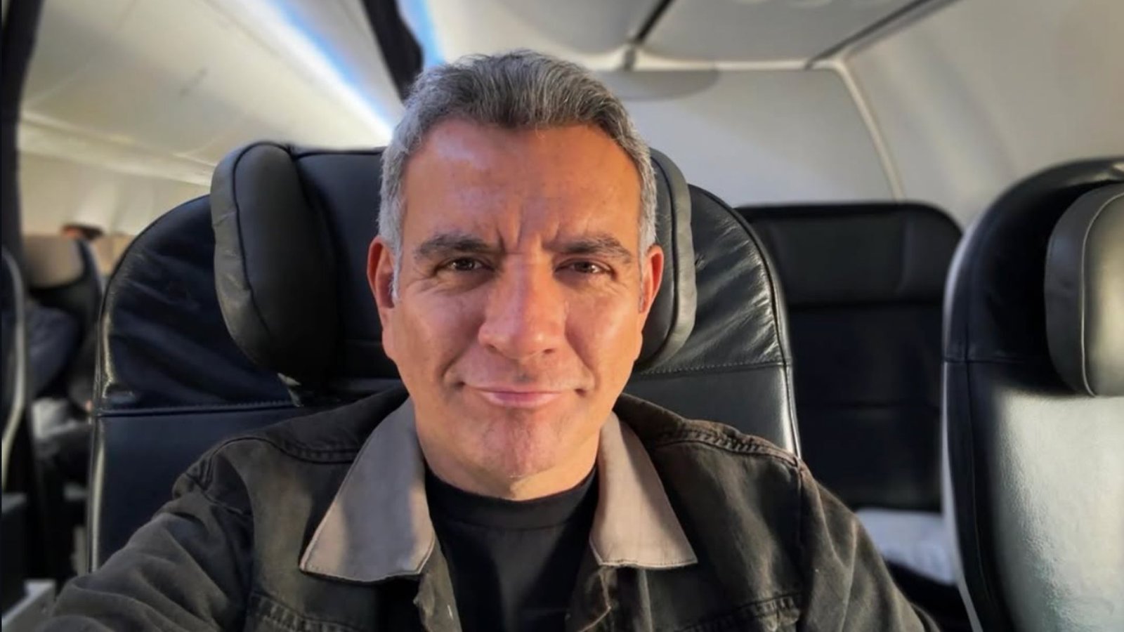 Héctor Sandarti vuelve a La Casa de los Famosos tras años fuera del reality