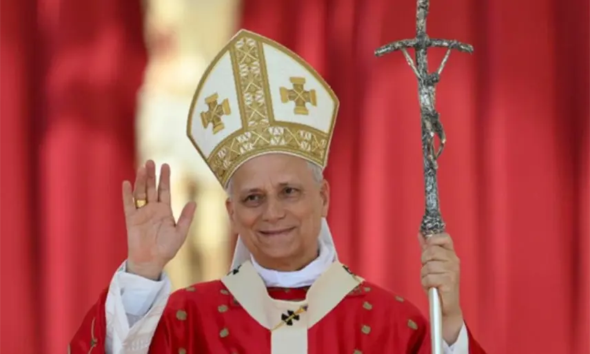 El Papa León XIV se hace viral tras realizar el gesto "six-seven"