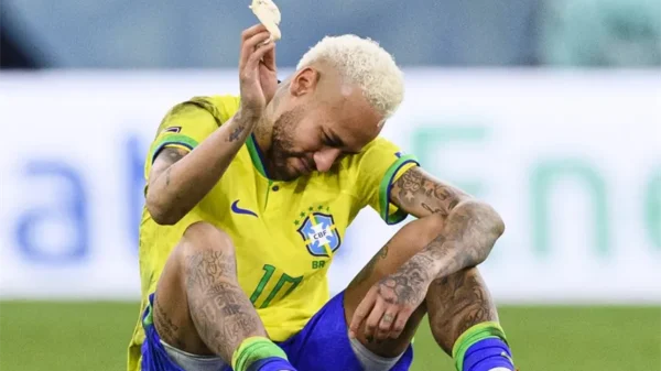Neymar se podría perder partido de debut de Brasil en el Mundial por lesión