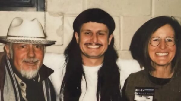 Madre de Oliver Tree comparte foto inédita y conmueve a redes con su despedida