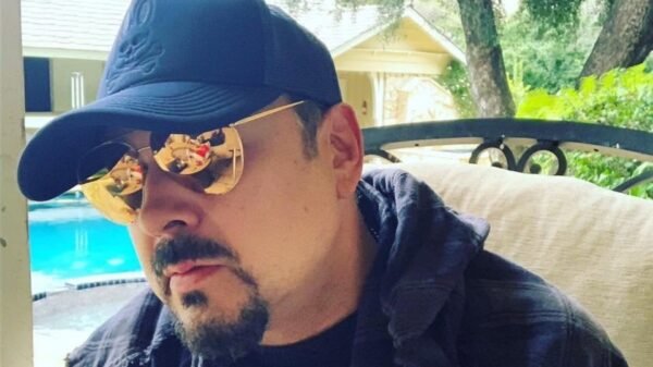 Pepe Aguilar admite que debió invitar a Peso Pluma a su proyecto