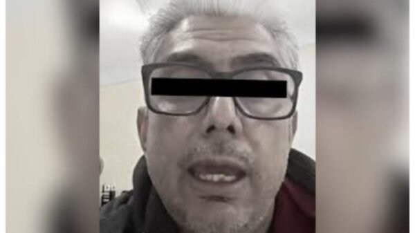 Profesor de secundaria en Ecatepec vuelve a prisión por presunto abuso sexual; Fiscalía ejecuta nueva orden de aprehensión
