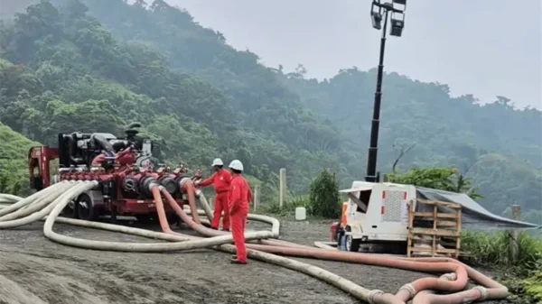 Pemex confirma muerte de un trabajador durante labores por incendio en el pozo Krem-1 de Veracruz