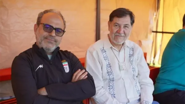 Noroña es visto durante concentración del equipo de futbol iraní en Tijuana
