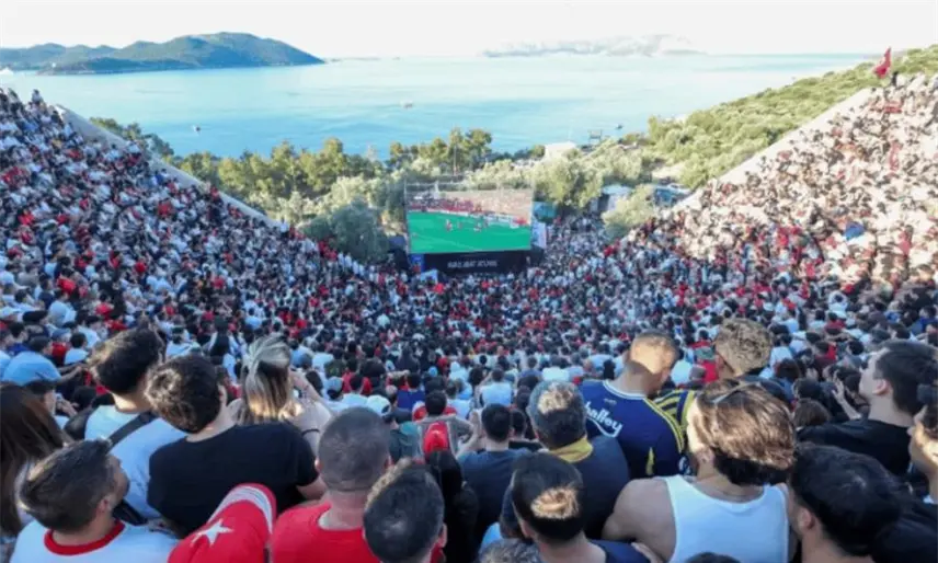 Suspende Turquía transmisión de juego contra Paraguay para no perjudicar exámenes de aspirantes universitarios
