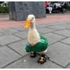 Poncho De Nigris sube la oferta a 800 mil pesos por el famoso Pato Merlín