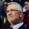 Dueño de TV Azteca se pronuncia por atroces comentarios de Pedro Sola contra los perros