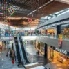 Alertan por nuevo modus operandi para reclutar menores en plazas comerciales de Guadalajara