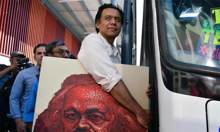 "No puedo con los intereses"; Marx Arriaga remata su casa por falta de liquidación de la SEP