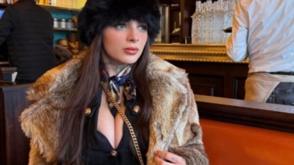 Karely Ruiz denuncia presunta estafa de más de 200 mil pesos y exhibe a albañil