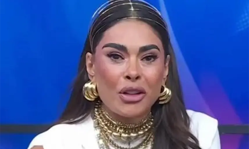 ¿Tiene chueca la cara? Galilea es atacada por cambios en su rostro