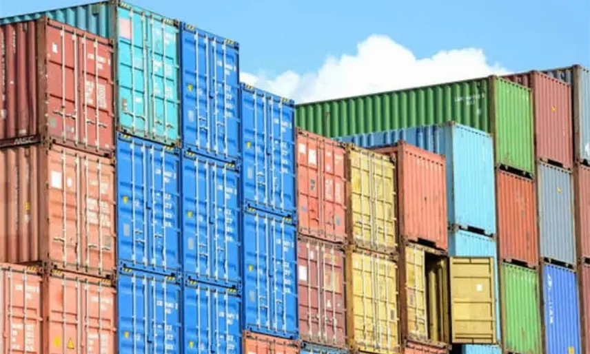 México logra superávit comercial de más de 9 mil 850 mdd a mitad de año