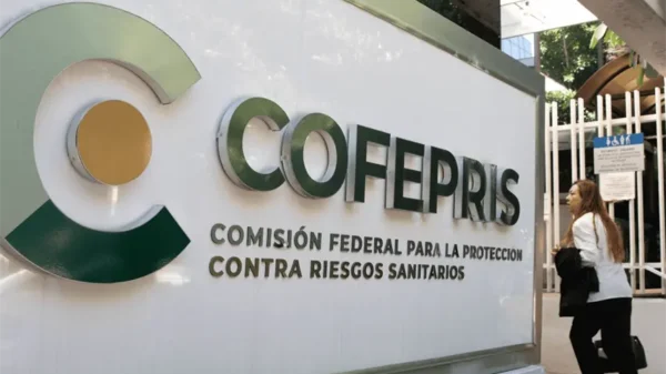 ASF presenta 3 denuncias penales contra red de corrupción en Cofepris