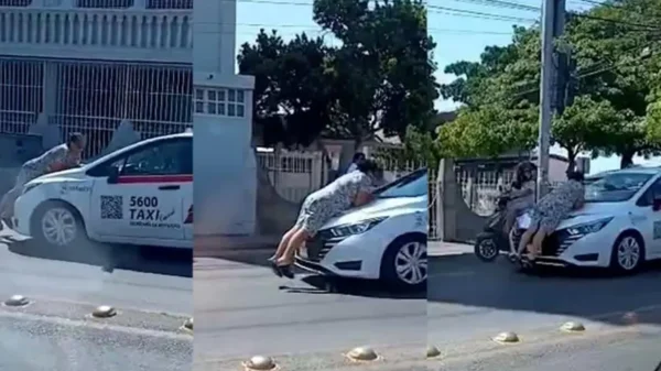 Taxi arrastra a mujer en el cofre por calles de Villahermosa (VIDEO)