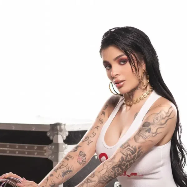 Acusan a Karely Ruiz de 'inventar' asalto en su casa ¿Qué responde la influencer?
