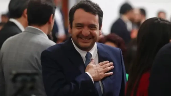 ¿Morena oculta viáticos y gastos de casi 100 viajes de ‘Andy’ López Beltrán?