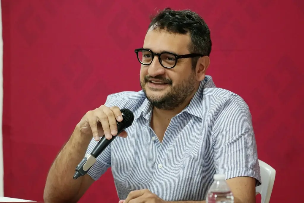 'Andy' López Beltrán niega vínculos con huachicol fiscal