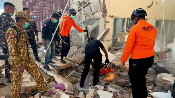 ¿Hay mexicanos afectados por sismo de 7.7 en Indonesia?