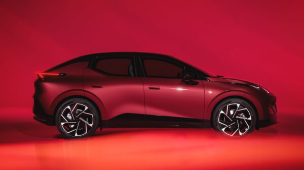 Lynk & Co 02: tecnología y desempeño eléctrico