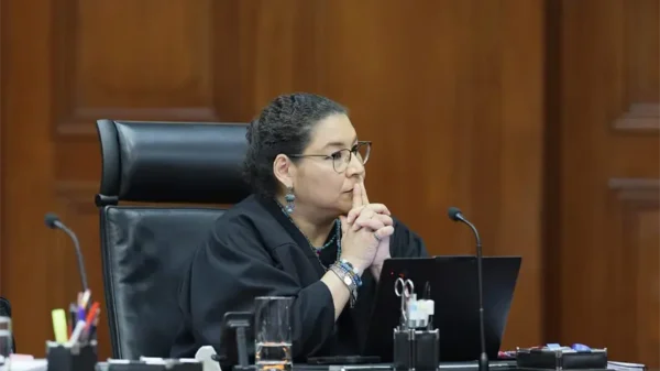 Lenia Batres acusa conspiración en su contra durante sesión de la SCJN