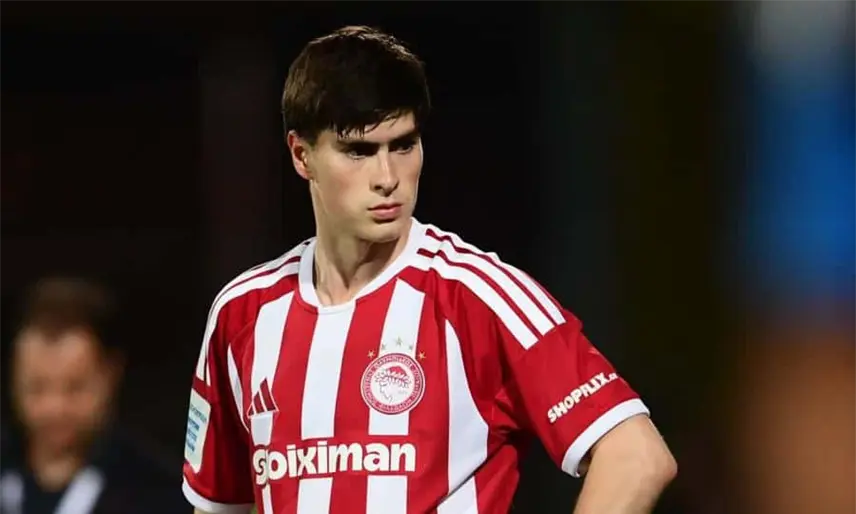 Debuta Armando "Hormiga" González con el Olympiacos en la Liga de Grecia