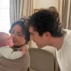 Salma Hayek se convierte en abuela a los 59 años