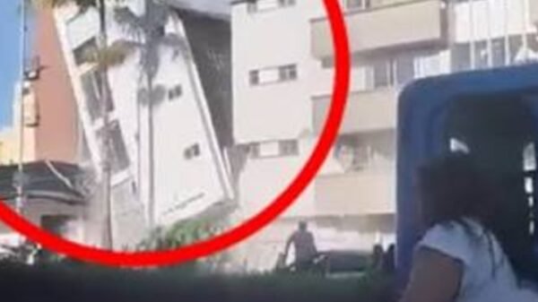¡Impactante! Captan el momento en que un edificio colapsa en Manizales tras sismo de 7.4 (VIDEO)