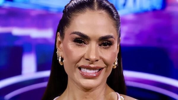 Galilea Montijo se burla de su propia cara y lanza inesperada pregunta: “¿Iríamos al mismo?”