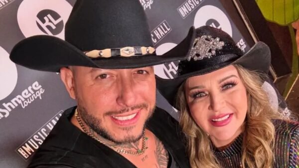 Alicia Villarreal queda en medio de nueva polémica por acusación contra Cibad Hernández