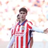 Reportan acuerdo cerrado entre Chivas y Olympiacos por fichaje de la "Hormiga" González