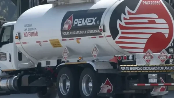 Alerta por el diésel: Trump respalda propuesta que podría afectar a México