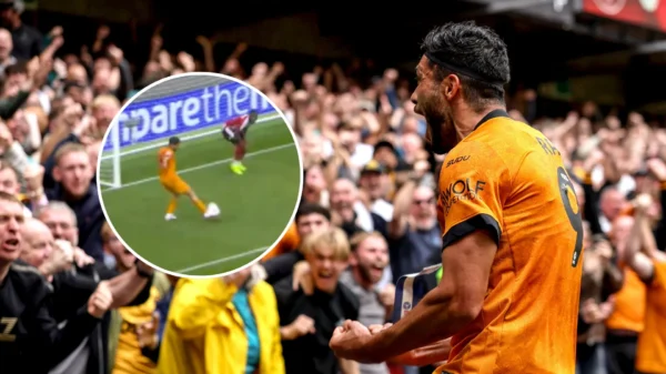 VIDEO | Raúl Jiménez se viste de héroe con el Wolverhampton
