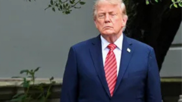 Trump pide a México procesar funcionarios ligados al narco