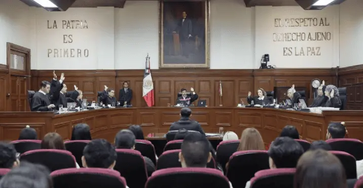 Ministros de la SCJN proponen bajarse 3 mil pesos de su sueldo para 2027