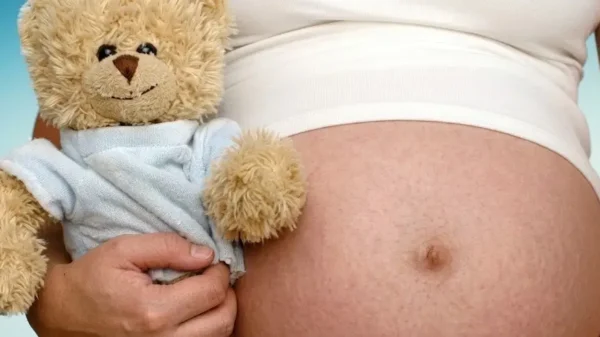 En México: 22 niñas de 10 a 14 años se convierten en madres cada día