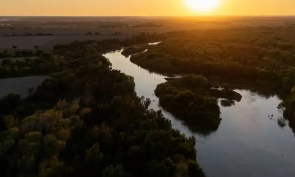 Texas toma control de nueve islas en la frontera con México