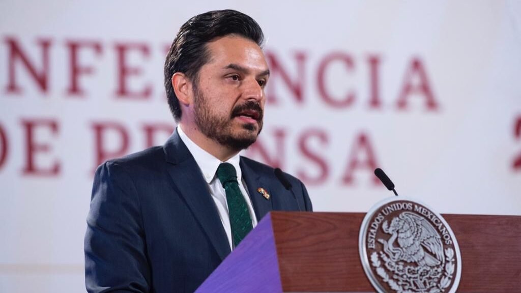 PAN Exige la Renuncia de Zoé Robledo por Crisis en Hospitales Públicos