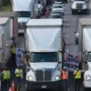 Transportistas anuncian paro nacional indefinido a partir del 26 de octubre