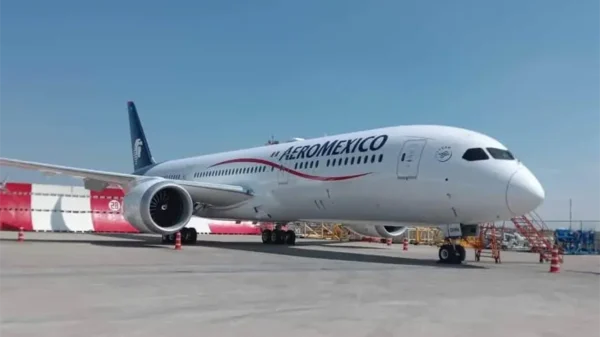 Relaciona Sheinbaum disminución de vuelos a Tulum con aumento al precio de la turbosina