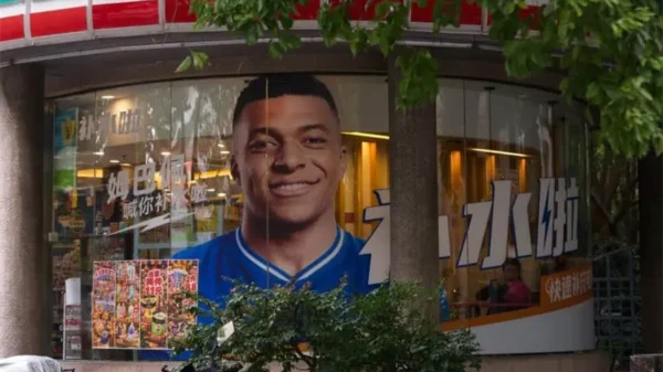 Mbappé ofrece disculpas a China por polémica sobre una imagen suya