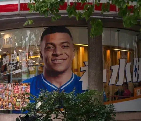 Mbappé ofrece disculpas a China por polémica sobre una imagen suya