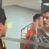 Se viraliza video de aficionado insultando a Guido Bonini, preparador físico de Monterrey, tras el duelo con América