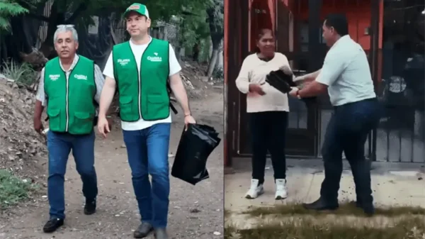 Viralizan a regidor y diputado de Torreón tras repartir hules por fuertes lluvias en la entidad