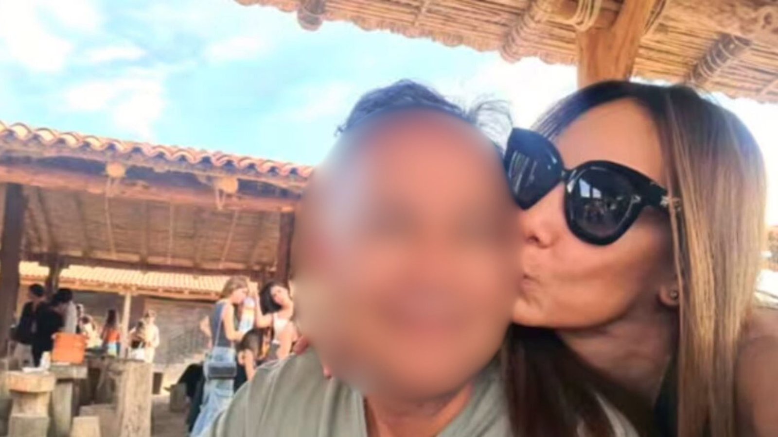 Exesposa y exnovia de Nicandro Díaz pelean por su herencia