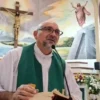 La estremecedora frase que dijo el padre Patricio Sánchez en misa antes de morir aplastado por una cruz